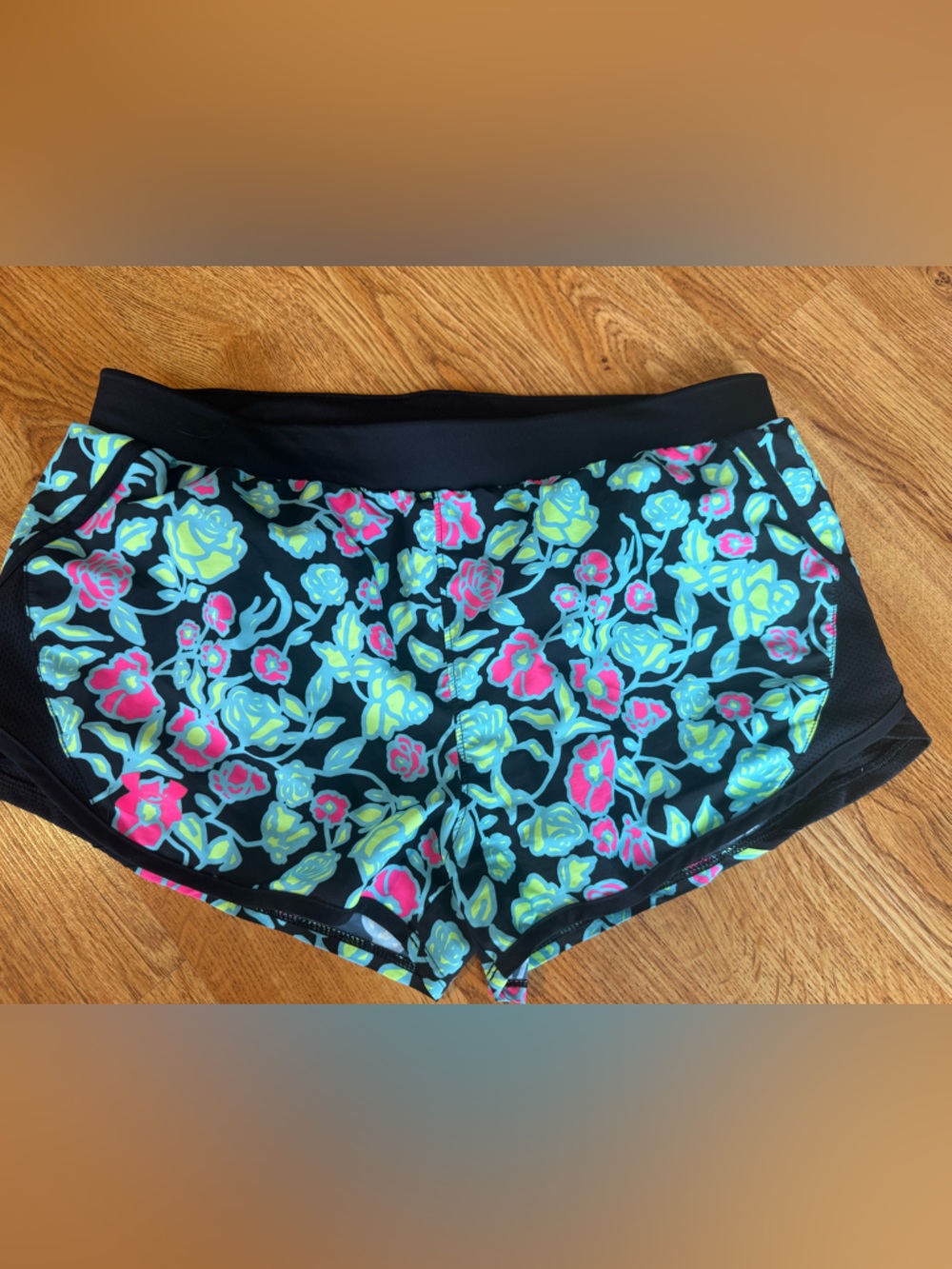Under Armour, Black Floral Active Shorts, Youth XL